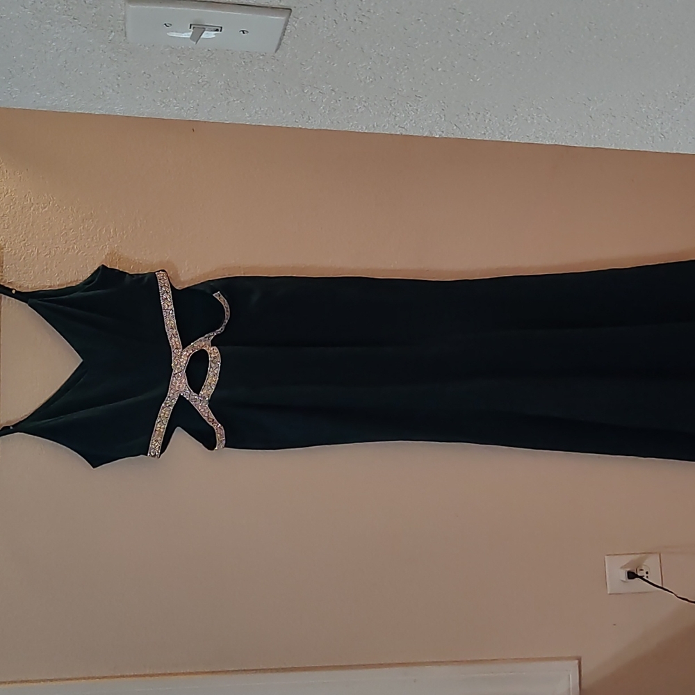 crystal cutout waist spaghetti strap v-neck dressSTYLE# X41611DDNE